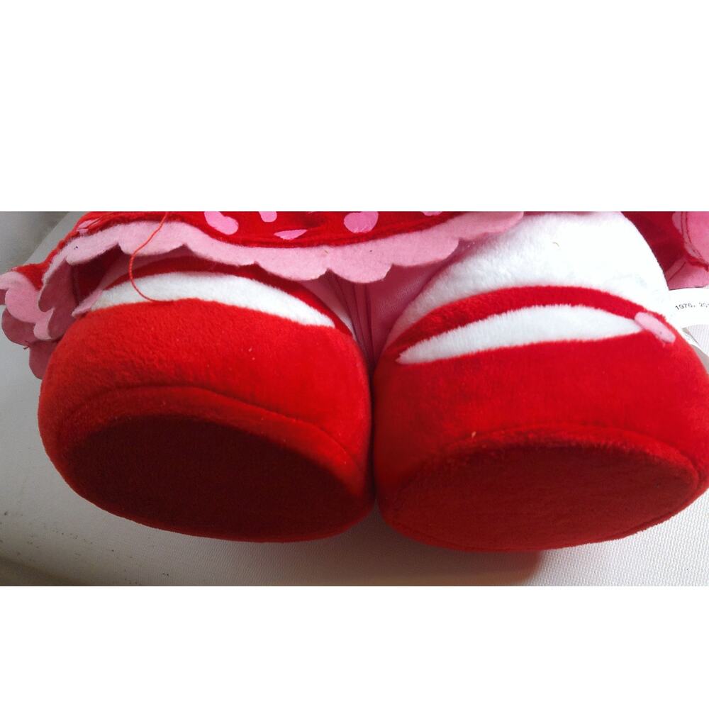 Hello Kitty Valentine Love 2017 Porch Greeter 20 Inch Plush Standing XOXO Heart - Picture 7 of 7